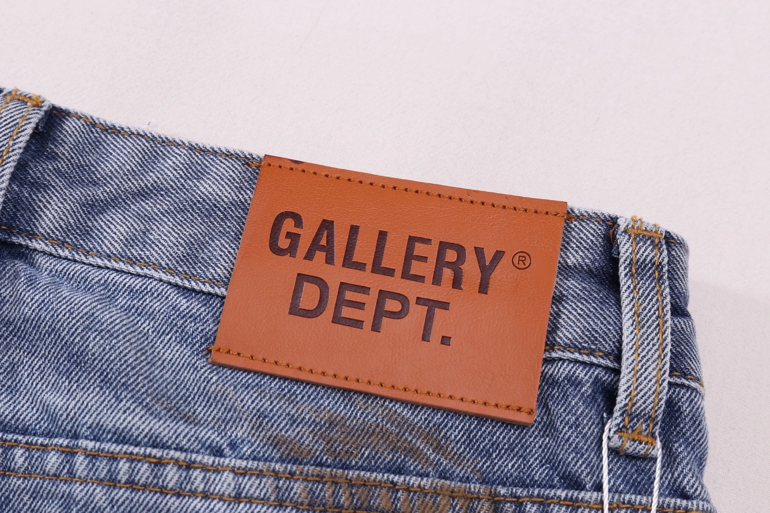 wg.luxury- 61885ry item:E-F000J3833